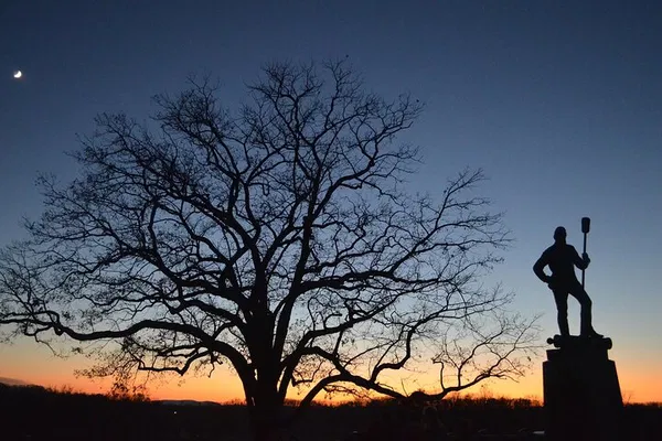 Gettysburg's Ghostly Encounters: A Haunted History Walk