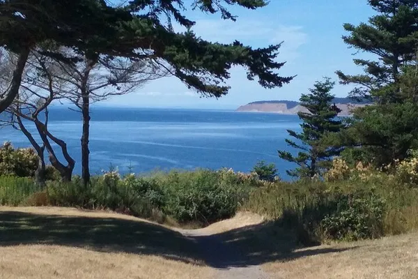 Whidbey Island Private Tour: Deception Pass & Coupeville