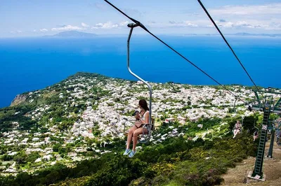 Capri Island Extravaganza: A Whirlwind Tour of Beauty & Wonder