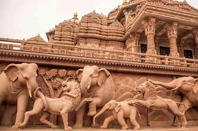 Akshardham Temple: A Spiritual & Cultural Odyssey with Private Transfer