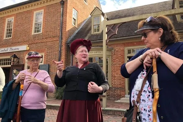 Step Back in Time: A Riveting WWII Christmas Character Tour in Williamsburg