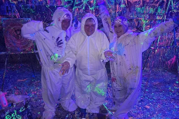 Unleash Your Inner Artist: Glow-in-the-Dark Paint Party in Daytona Beach!