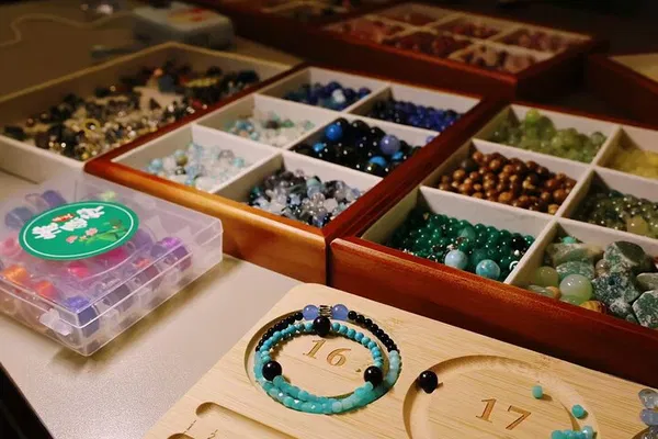 Birth Chart Crystal Bracelet Workshop: Shanghai DIY