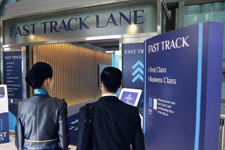 Effortless Krabi Airport Transfer: Priority Lane Service
