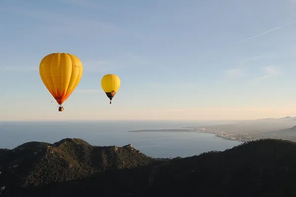 Soar Above Mallorca: Private Hot Air Balloon Ride with Champagne