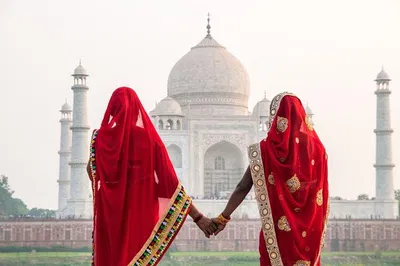 Taj Mahal Express: A Luxurious Day Trip from Delhi