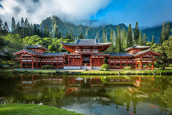 Oahu Circle Island Tour: Hidden Gems + Byodo-In Temple