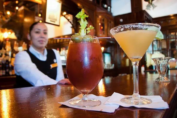 San Antonio's Private Drunk History Tour: Sip, Savor & Explore!