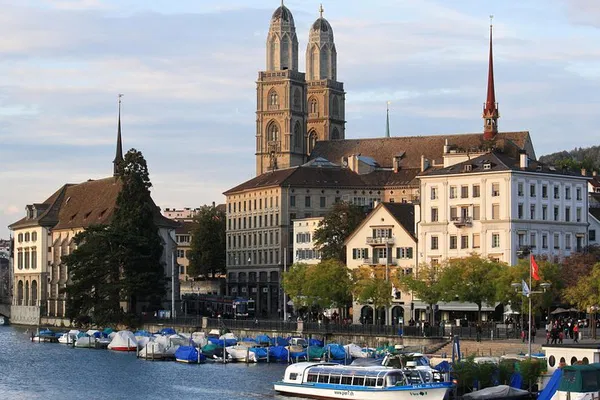 Zurich Walking Tour with Cruise & Cable Car Ride
