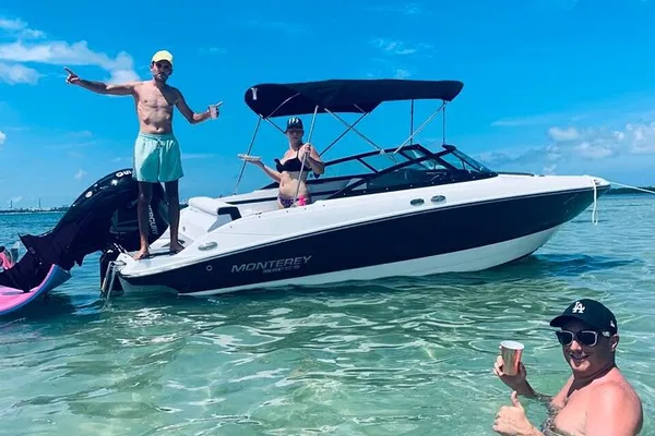 Miami Beach Boat Rental: Cruise in Style with a Captain!
