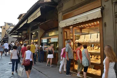 Florence Wine Walk: Taste Tuscany's Best with a Local Guide