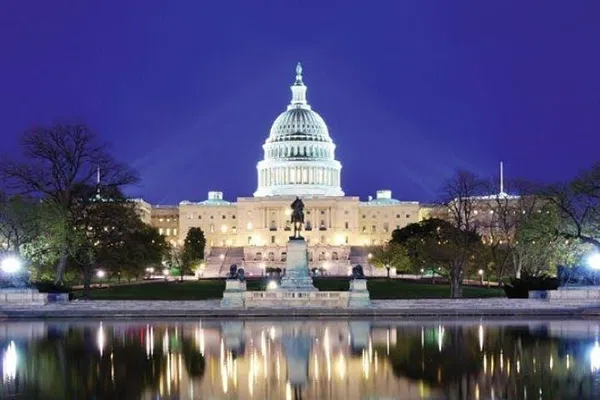 DC Night Tour: Monuments by Moonlight + Optional Tickets
