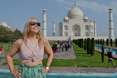 Discover Agra's Majesty: A Whirlwind Taj Mahal & Agra Fort Tour from Pune