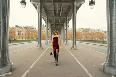 Bir-Hakeim Bridge Photoshoot: Capture Your Parisian Dream