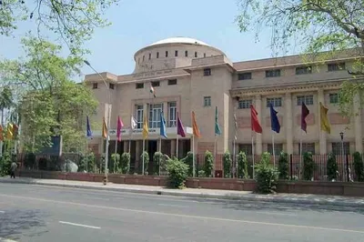 Explore Imperial Grandeur: A Half-Day Tour of Lutyens' Delhi