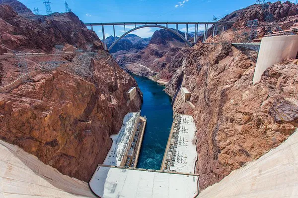 Las Vegas: Hoover Dam Tour with Power Plant Visit