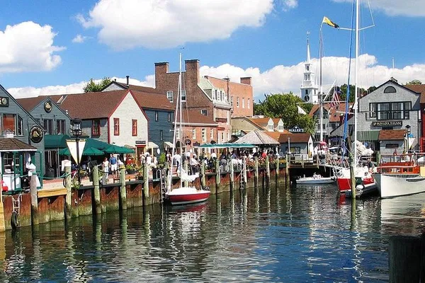 Savor Newport: A Culinary & Historical Walking Adventure