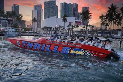 Miami Speedboat Tour: See Millionaire Homes & South Beach!