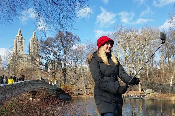 Central Park Selfie Tour: Capture Iconic Moments!