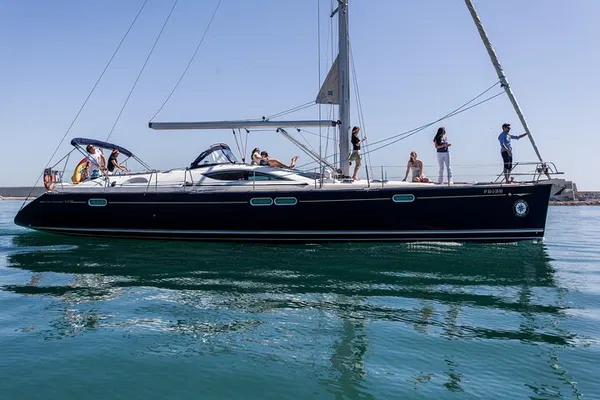 Barcelona's Bliss: Luxury Sailing Escape with Dolphins!