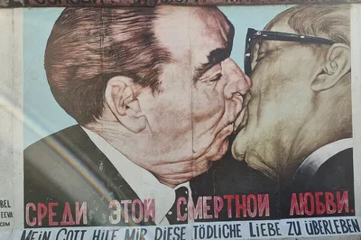 Berlin's Underground: Graffiti & Squats Private Tour