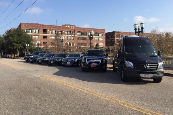 Stress-Free Galveston Getaway: Private Sprinter Transfer from IAH