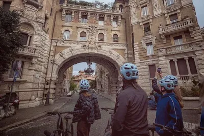E-Bike Adventure: Unveiling Rome's Secret Gardens & Architectural Wonders