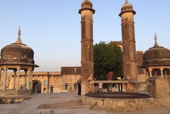img0