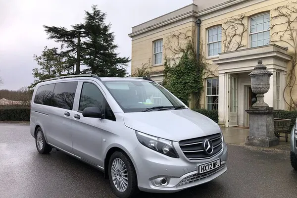 Heathrow to Southampton Private Transfer: Door-to-Door Service