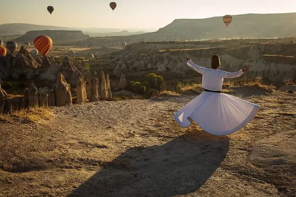 Cappadocia Dream: 2-Day Tour with Unforgettable Hot Air Balloon Ride!