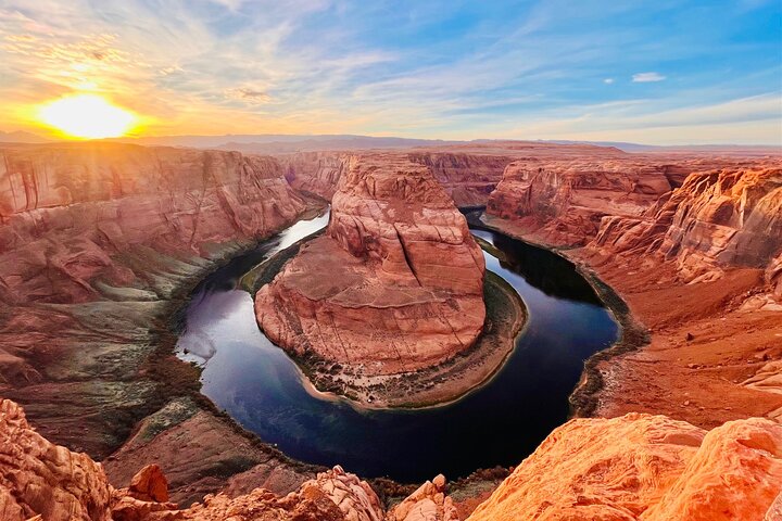 Antelope Canyon & Horseshoe Bend Day Trip from Vegas
