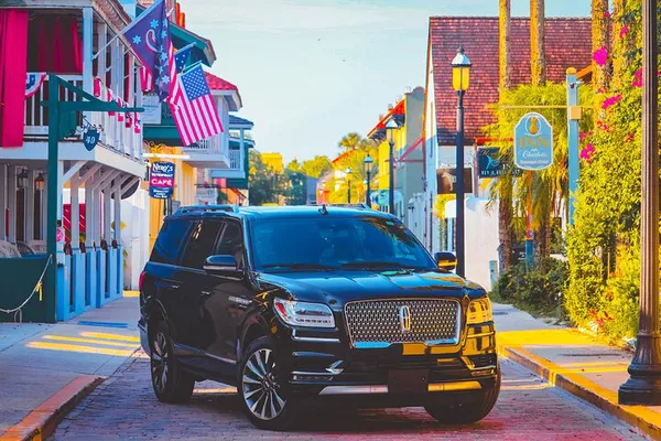 Stress-Free St. Augustine to Orlando Airport Luxury Transfer