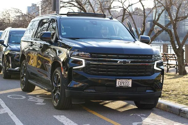 NYC Limo: Private, Luxurious Car Service