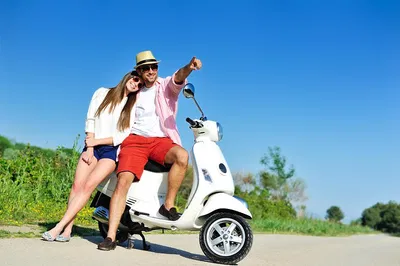 Miami Retro Scooter Adventure: 3-Hour Exploration