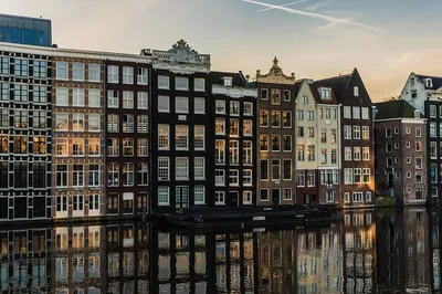 Amsterdam's Best: 4-Day Immersive Adventure