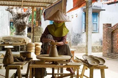 Hoi An Pottery Class: Craft Your Own Souvenir!