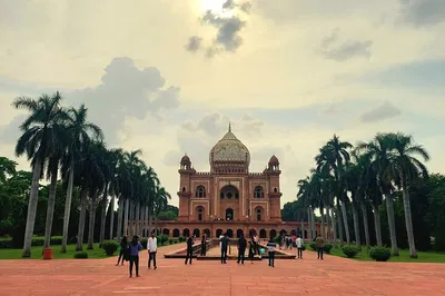 Unveiling Delhi: A Private 8-Hour Journey Through Old and New