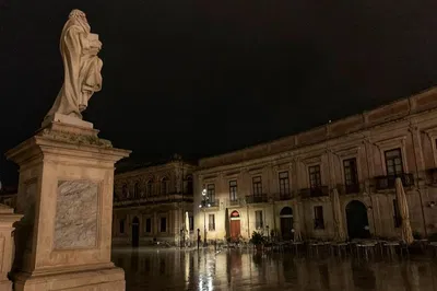 Unveiling Ortigia's Secrets: A Nighttime Archaeological Adventure