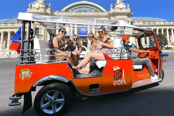 Paris Tuktuk Tour: See Top Sights in 2 Hours!
