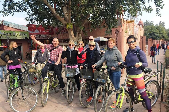 Cycle Through Agra's Countryside: A Taj Mahal Bike Tour
