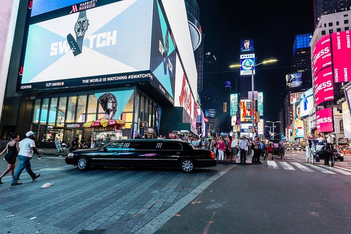 NYC Limousine Tour: Unveiling Manhattan's Majesty in Style