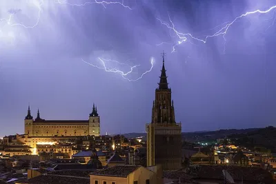 Unearth Toledo's Secrets: A Magical Night Guided Tour