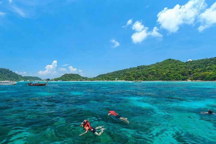 Phi Phi Island Speedboat Adventure: Maya Bay & Khai Island Escape