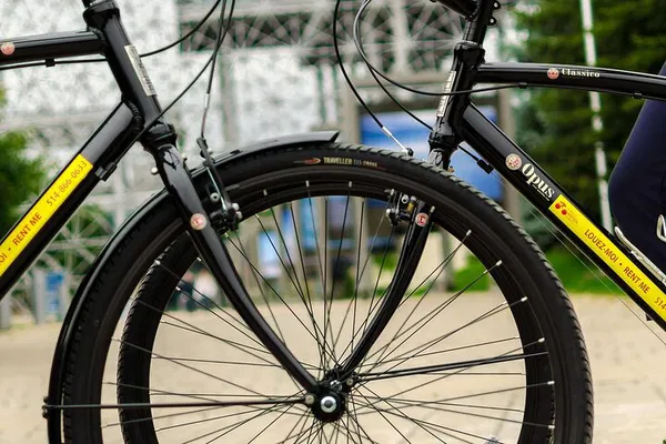 Montreal Family Bike Adventure: Explore the City at Your Own Pace!