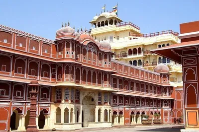 Discover Jaipur's Pink City: A Half-Day Cultural Expedition