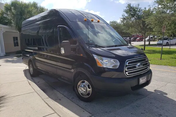 Luxury Disney Area Airport Transfers: MCO to Magic in Style