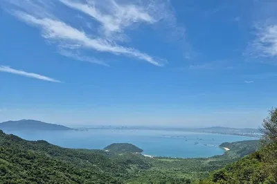 Scenic Private Transfer: Hoi An/Hue via Hai Van Pass & Lagoon