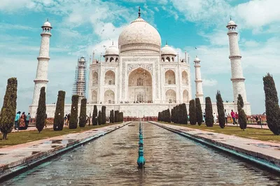 Discover Royal Mughal Agra: Private Taj Mahal & Agra Fort Tour