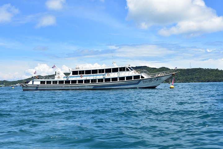 Seamless Island Hop: Railay to Phuket Ferry Transfer with Hotel Drop-off