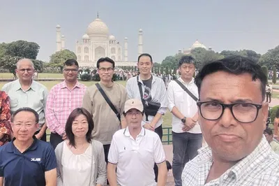 Taj Mahal Tour: Superfast Train from Delhi - All Inclusive